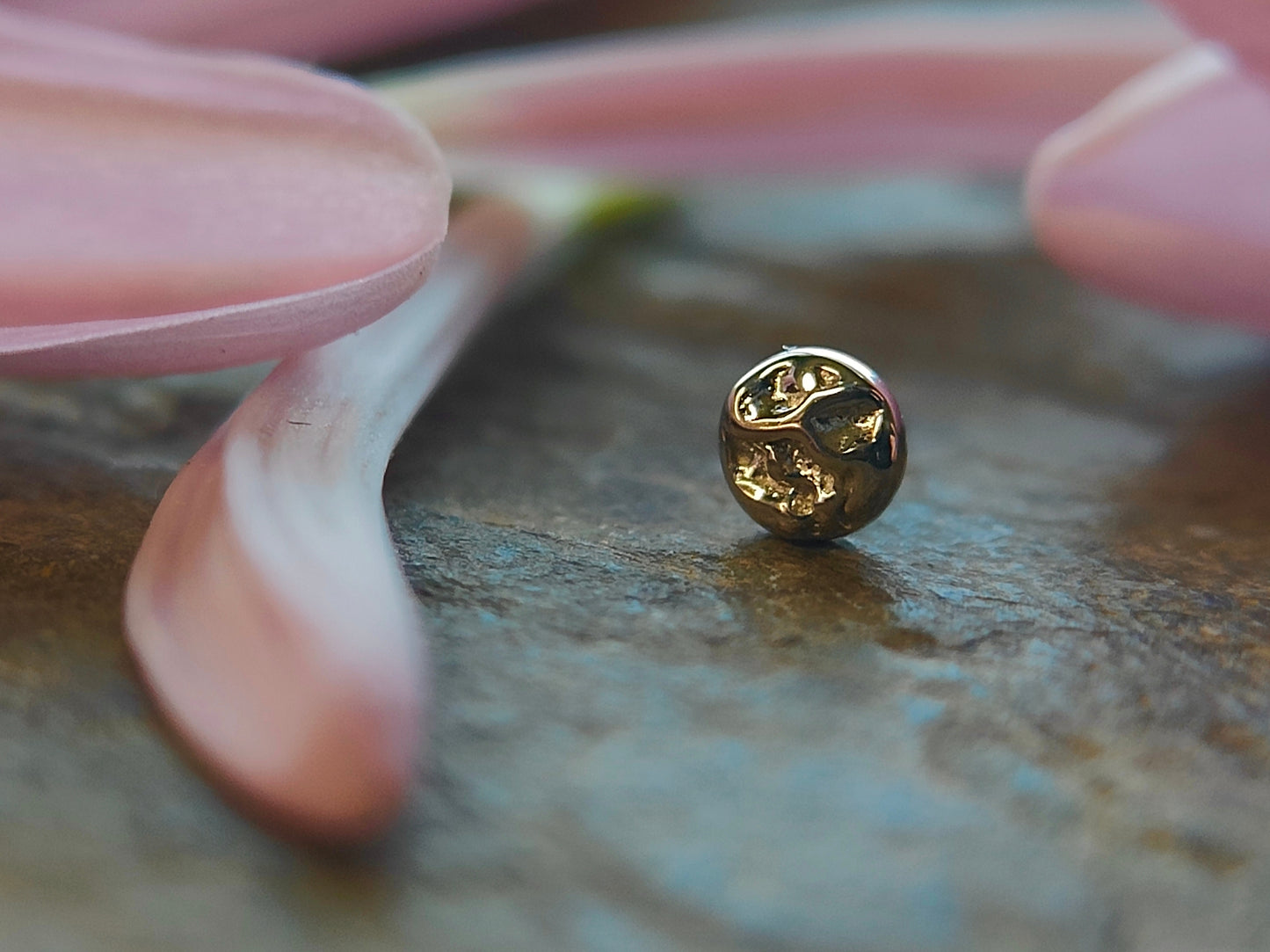 Buddha hammered disc