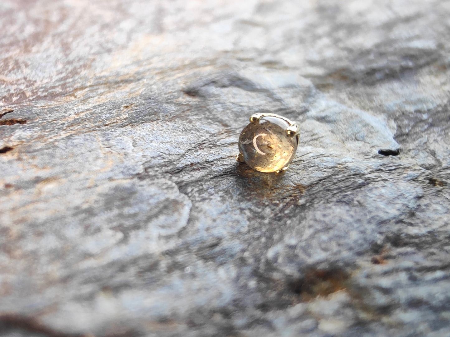 Anato Labradorite ziana